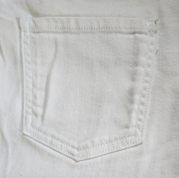 GAP White Denim Mini Skirt Women’s Size 4 | Casual Summer Jean Skirt| Minimalist - Picture 8 of 12